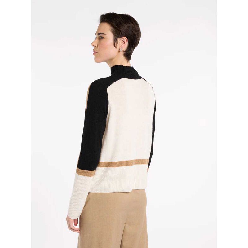 Marco Polo Winter Harvest Sweater image number 1